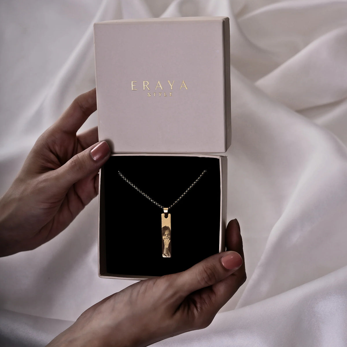 PHOTO PRINTED NECKLACE